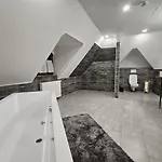 Hotel Végvári
