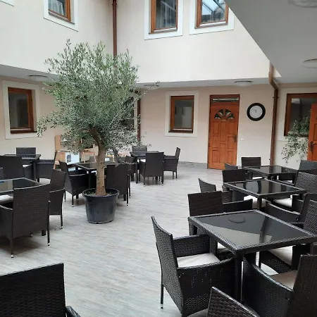 Vegvari Eger