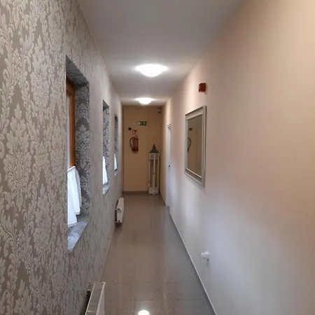 Otel Vegvari 3*