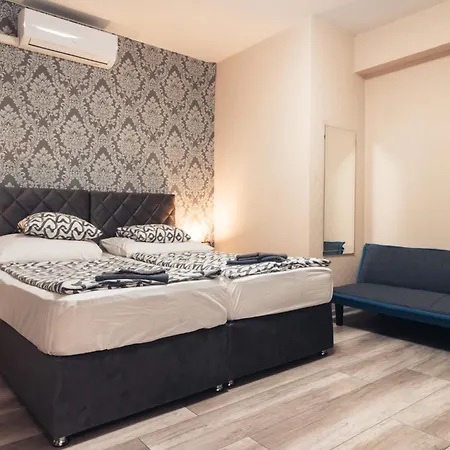 Vegvari Hotel